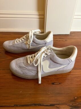 Dolce Vita Notice Sneakers